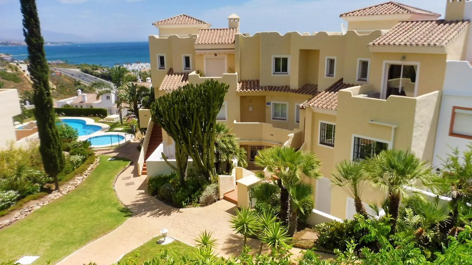 Appartamento Penthouse Terrazas De La Bahia Bahia de Casares