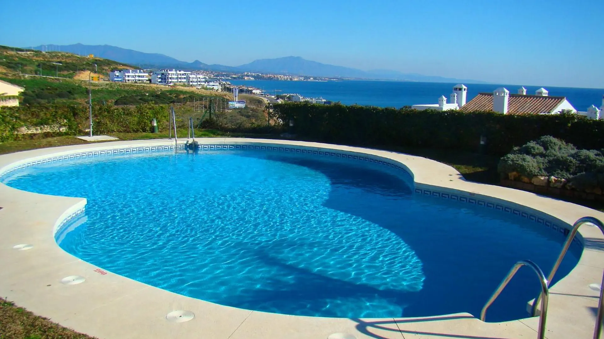 Appartamento Penthouse Terrazas De La Bahia Bahia de Casares 0*,  Spagna